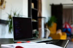 Webstránka pre firmu – tvorba na laptope a notebooku